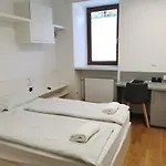 Vendégház Sincere 1830 2*