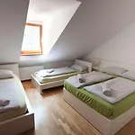 Vendégház Sincere 1830 2*