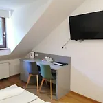 Sincere 1830 Pensjonat 2*