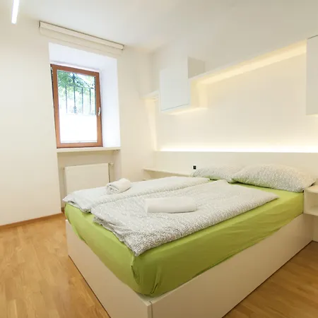 Sincere 1830 Ljubljana